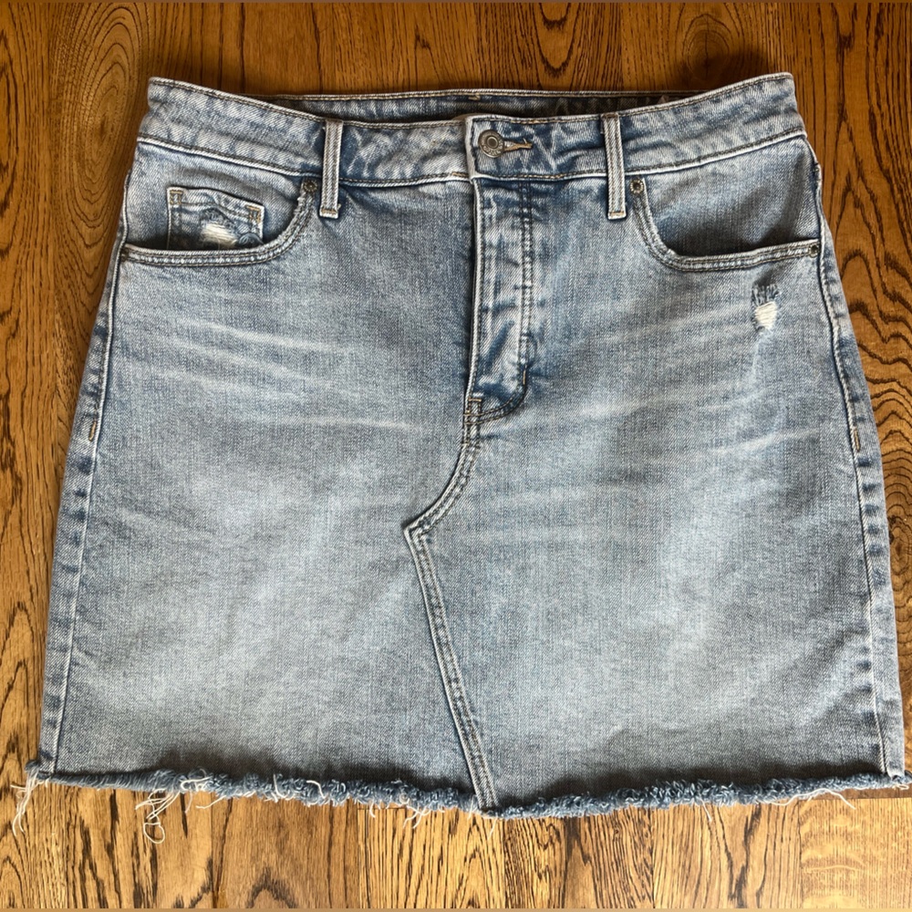 Light Wash Denim Skirt Size 8 Old Navy